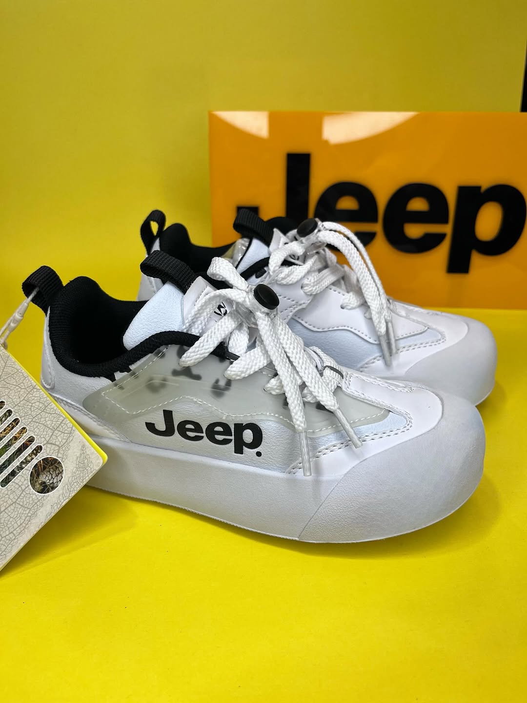 ونس وارداتی اورجینال jeep رنگ سفید-کدM160