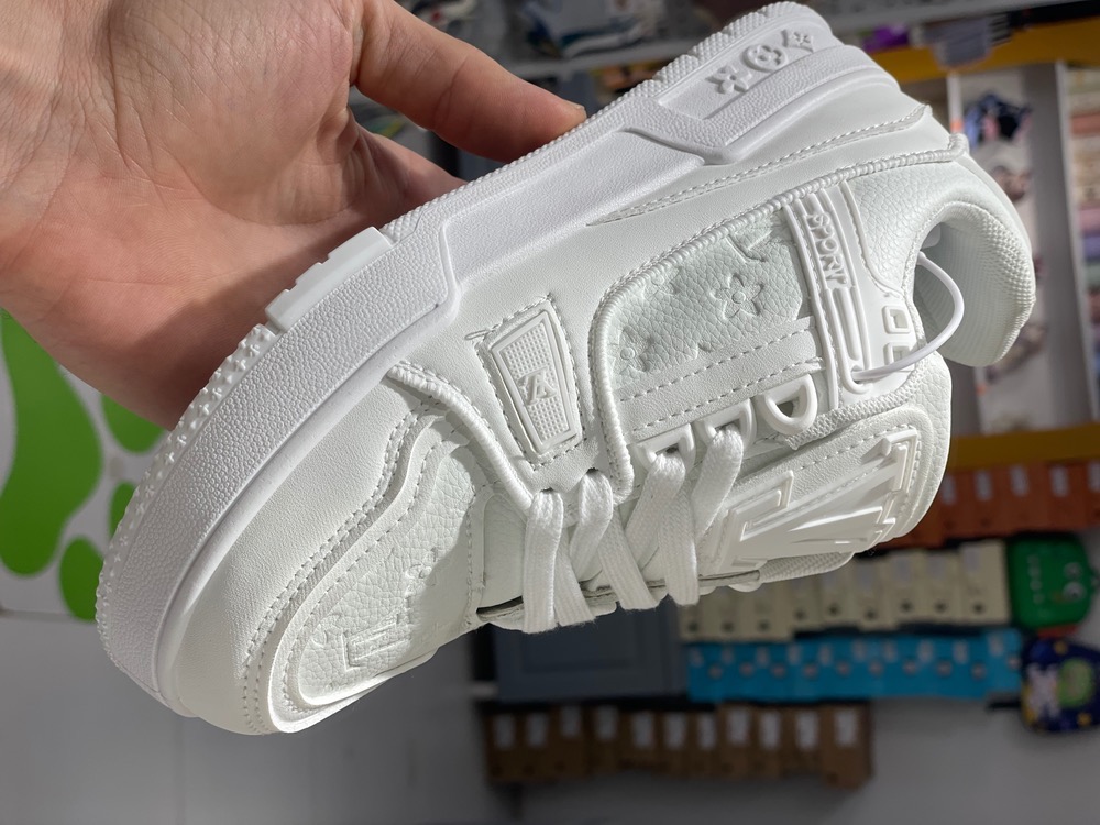 کفش لوئی ویتون سفید 36 تا 40 کد 209