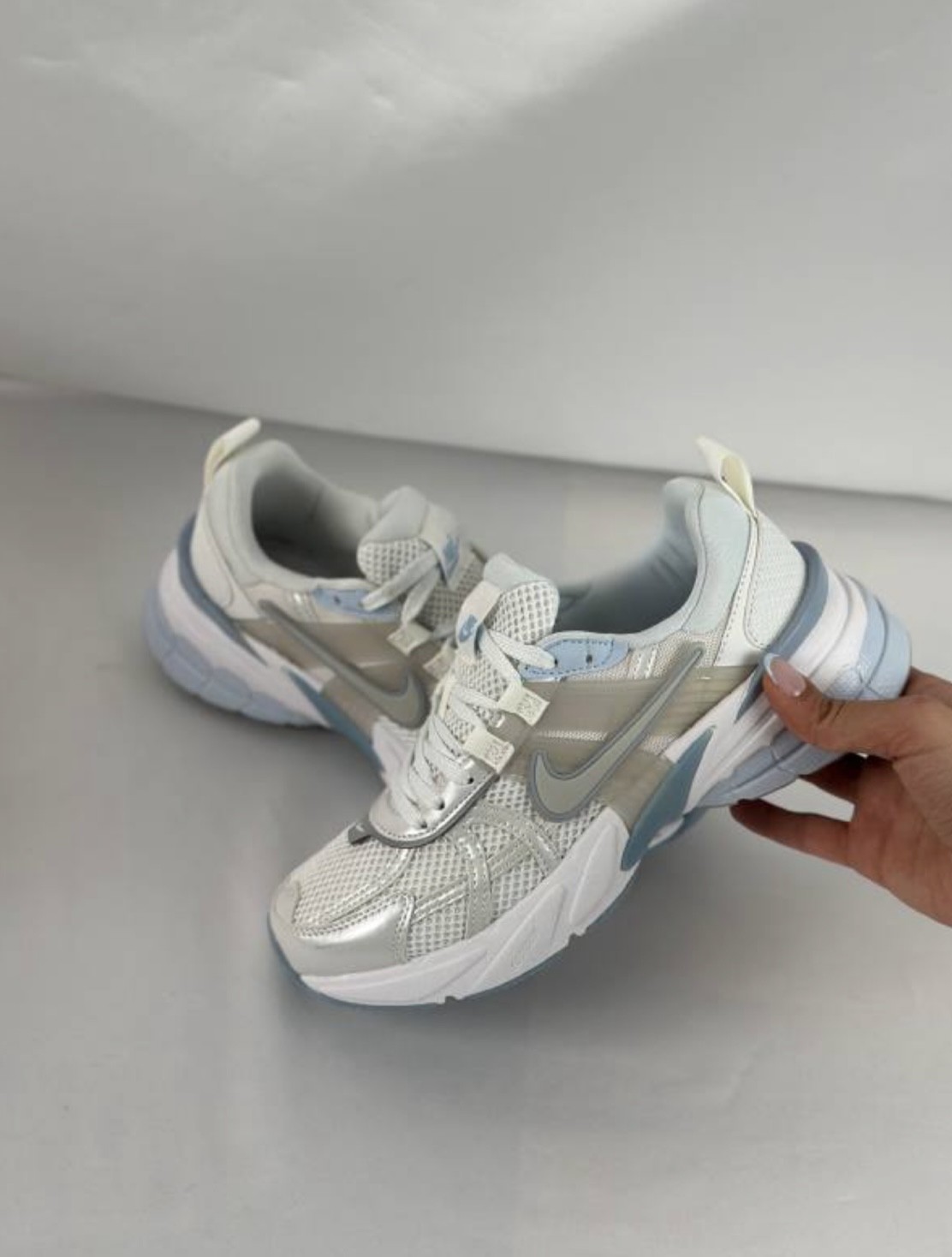 کفش نایکی v2k ویتنامی بلو آیس کد ۱۷۴